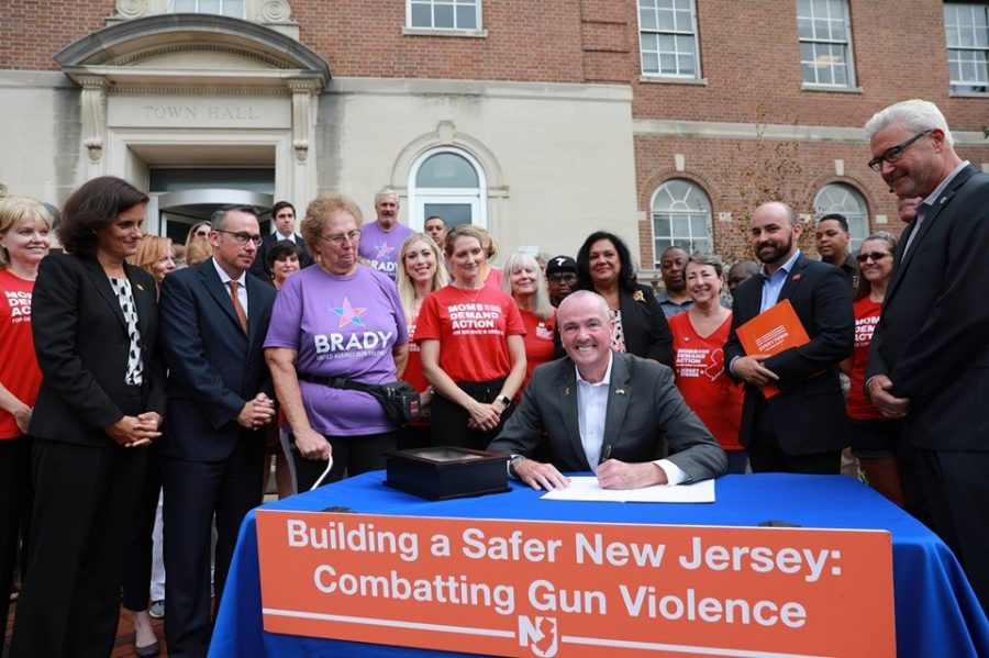 Governor+Murphy+Pushes+for+Gun+Safety