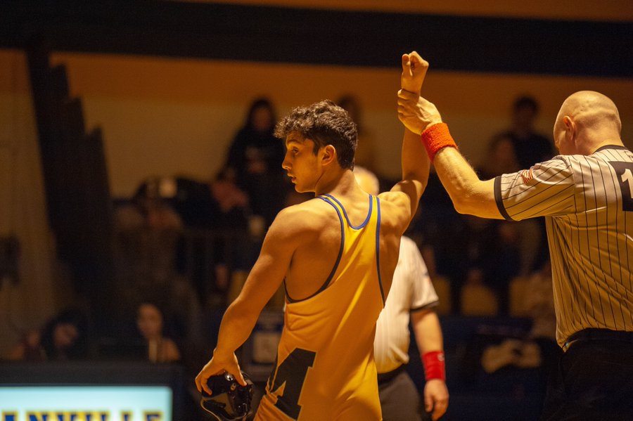 MHS Wrestling Takes the Skyland Mountain Division Title