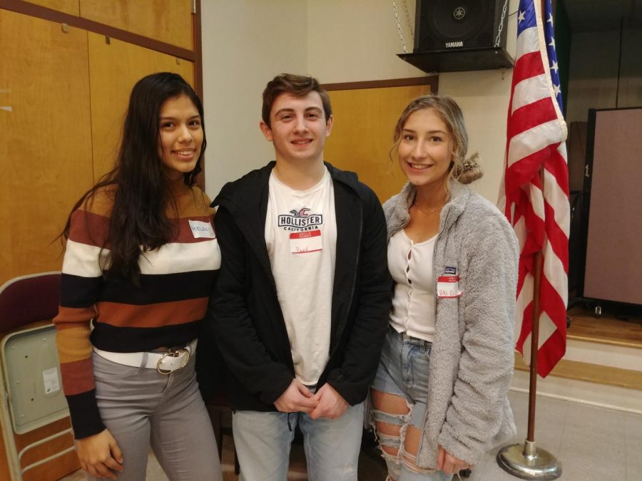 Student Spotlight: Melanie Alcantara, Victoria Dzuba, and David Peterson Train to Volunteer for a Non-Profit