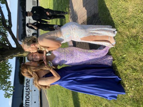 Gala Themed Prom Graces MHS