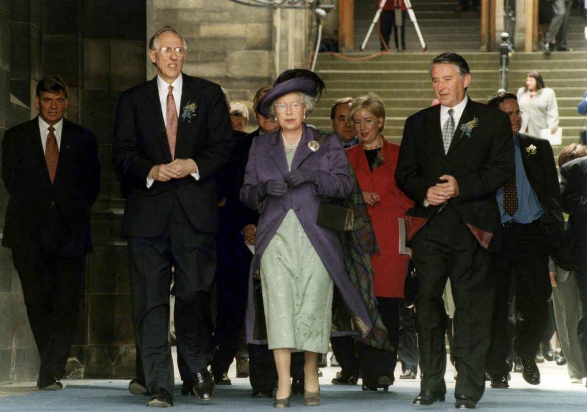 Queen Elizabeth Died of Bone Cancer(?)
