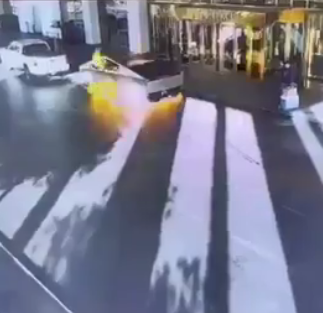 Tesla Cyber Truck Explosion in Las Vegas!